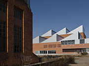 Escuela Nova Electra en la rehabilitación de la antigua fábrica AEG de Terrassa 